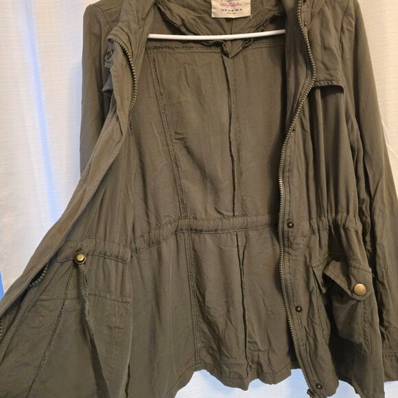 Utility Jacket by Ashley 26 international. Medium. Green. - Picture 4 of 6